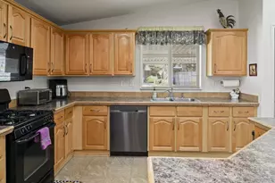 14215 Pecan Park Ln, El Cajon, CA 92021 - Photo 8