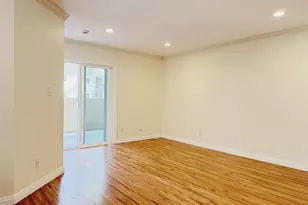 7405 Charmant Dr, San Diego, CA 92122 - Photo 6