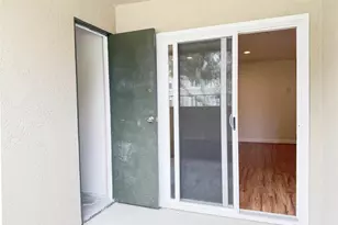 7405 Charmant Dr, San Diego, CA 92122 - Photo 18