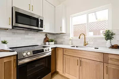  1953 Emerald St, San Diego, CA 92109 - Photo 56