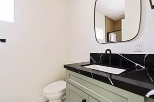 1953 Emerald St, San Diego, CA 92109 - Photo 52