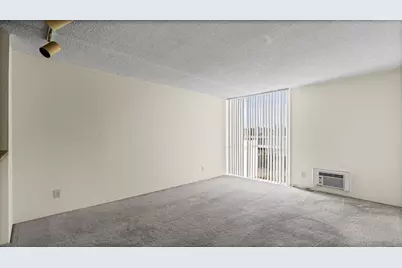  3050 Rue D'Orleans #423, San Diego, CA 92110 - Photo 4