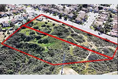  945 E J St., Chula Vista, CA 91910 - Photo 2