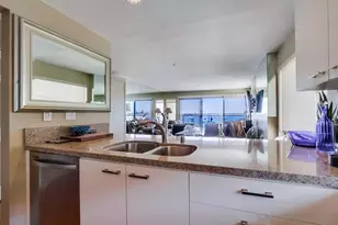 3888 Riviera Dr, San Diego, CA 92109 - Photo 10