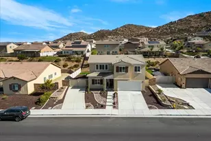 30667 Expedition Dr, Winchester, CA 92596 - Photo 2