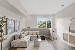 2055 Fifth Ave, San Diego, CA 92101 - Photo 2