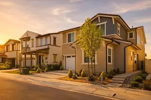 305 Creekview Ct, San Marcos, CA 92078 - Photo 2