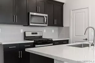 1512 Wingwood, Vista, CA 92083 - Photo 8