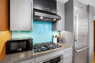 700 W E St, San Diego, CA 92101 - Photo 6