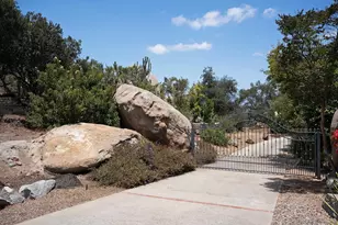 9522 Sage Hill Way, Escondido, CA 92026 - Photo 2