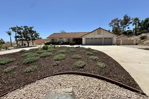2237 Eucalyptus Ave, Escondido, CA 92029 - Photo 2