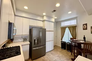 992 S Country Glen Way, Anaheim, CA 92808 - Photo 12