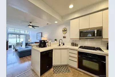  992 S Country Glen Way, Anaheim, CA 92808 - Photo 10