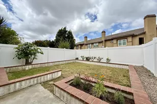 992 S Country Glen Way, Anaheim, CA 92808 - Photo 38