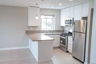 1522-24 Hornblend, San Diego, CA 92109 - Photo 20