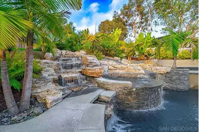  4250 Clearview Dr, Carlsbad, CA 92008 - Photo 10
