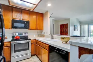4230 Porte de Palmas, San Diego, CA 92122 - Photo 6