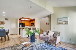 4230 Porte de Palmas, San Diego, CA 92122 - Photo 8
