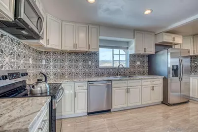 45050 Camaron Rd, Temecula, CA 92590 - Photo 16