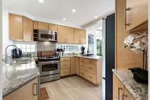 170 Las Banderas Dr, Solana Beach, CA 92075 - Photo 10