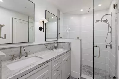  747 Orange Ave #302, Coronado, CA 92118 - Photo 8