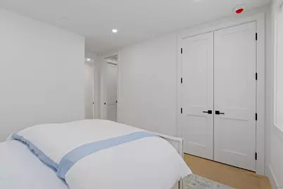  747 Orange Ave #303, Coronado, CA 92118 - Photo 18