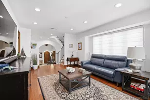 935 F Ave, Coronado, CA 92118 - Photo 16
