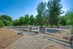 2736 Via Chinarros, Alpine, CA 91901 - Photo 52