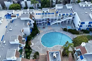 8310 Regents Rd, San Diego, CA 92122 - Photo 32