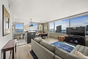 321 Tenth Ave, San Diego, CA 92101 - Photo 1