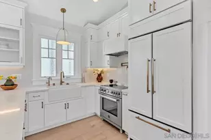 943 F Ave, Coronado, CA 92118 - Photo 12