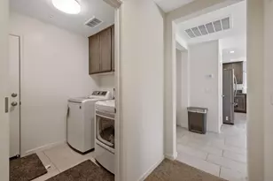1976 W Ambassador Wy, Hanford, CA 93230 - Photo 24