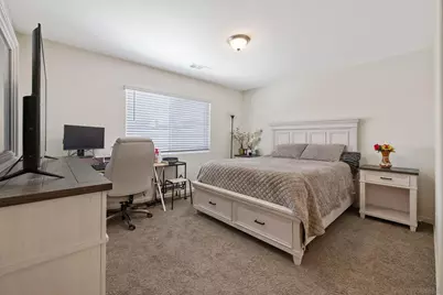  1976 W Ambassador Way, Hanford, CA 93230 - Photo 14