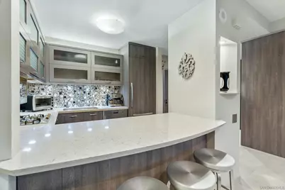  500 W Harbor Dr #1303, San Diego, CA 92101 - Photo 10
