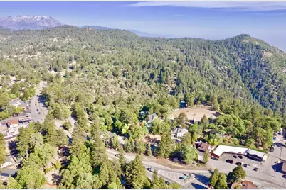  32065 Hunsaker Way #12, Running Springs, CA 92382 - Photo 2