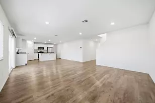 1255 Universal Wy, Hemet, CA 92543 - Photo 6