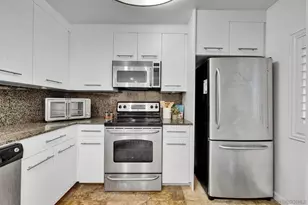 7545 Charmant Dr, San Diego, CA 92122 - Photo 6