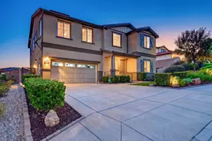 2077 Del Rincon Pl, Escondido, CA 92026 - Photo 2