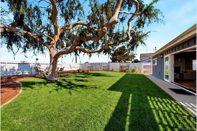  4025 Epanow Ave, San Diego, CA 92117 - Photo 4