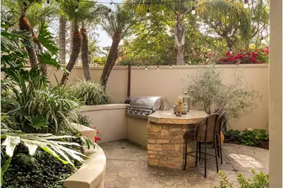 1040 Crest Dr, Encinitas, CA 92024 - Photo 38