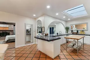 1005 Solymar Dr, La Jolla, CA 92037 - Photo 12