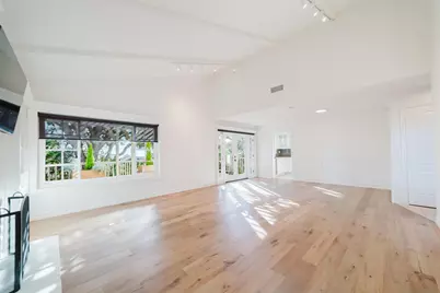  139 Sinaloa Court, Solana Beach, CA 92075 - Photo 8