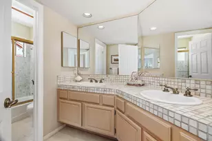 5735 Caminito Empresa, La Jolla, CA 92037 - Photo 18