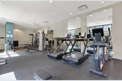  300 W Beech Street #805, San Diego, CA 92101 - Photo 20