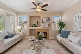 10867 Serafina Ln, San Diego, CA 92128 - Photo 2
