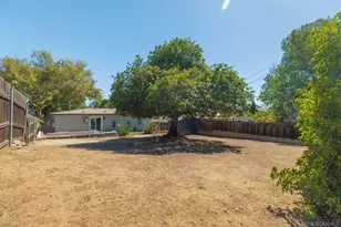 7730 Loma Vista Dr, La Mesa, CA 91942 - Photo 18