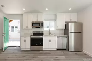 430 47th St, San Diego, CA 92102 - Photo 10