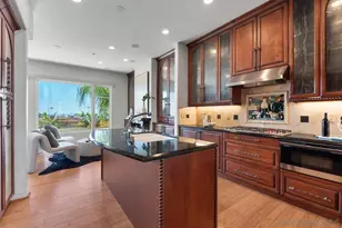 7157 Fay Ave, La Jolla, CA 92037 - Photo 10