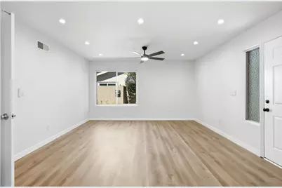  7843 Camino Glorita, San Diego, CA 92122 - Photo 4