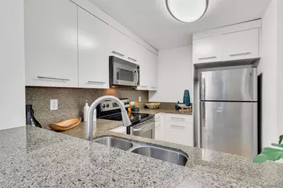  7425 Charmant Dr #2901, San Diego, CA 92122 - Photo 4